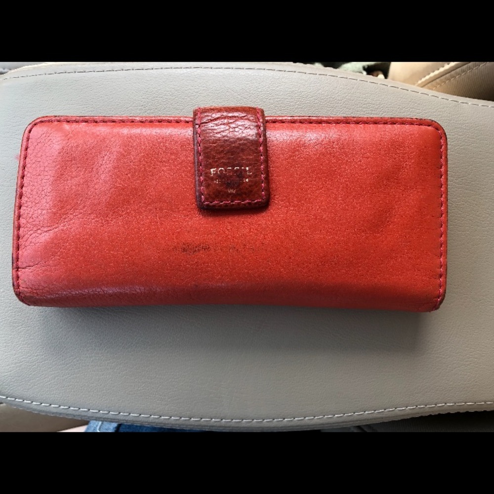 Fossil wallet